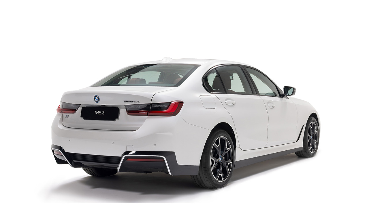 نمای سه رخ عقب